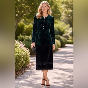 Set of R&M Richards Teal Velvet Top (M)& Luxe Black Velvet Pencil Skirt (M)